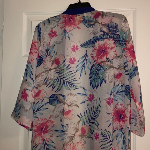 Kimono - Picture 3 of 4